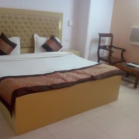 Hotel O Hotel Landmark Inn Delhi  Exterior foto