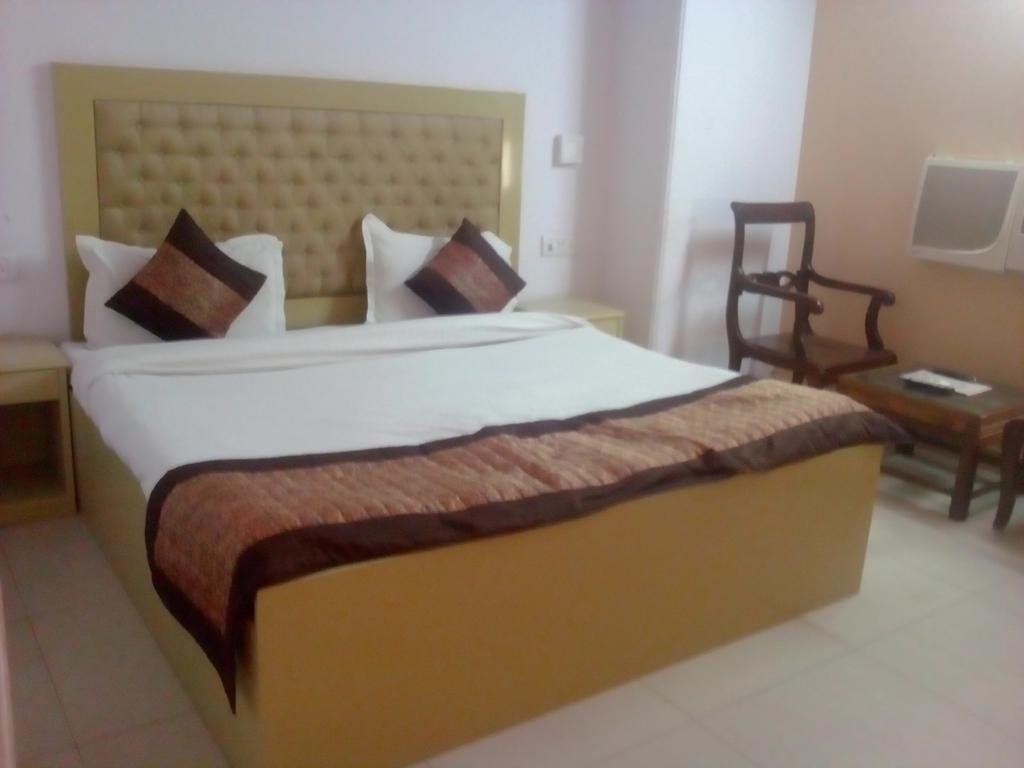 Hotel O Hotel Landmark Inn Delhi  Exterior foto